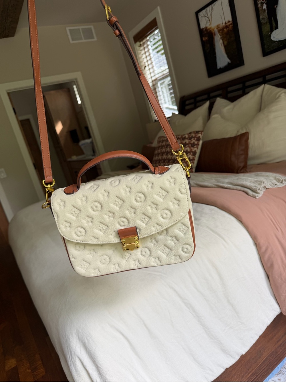 CROSSBODY BAG